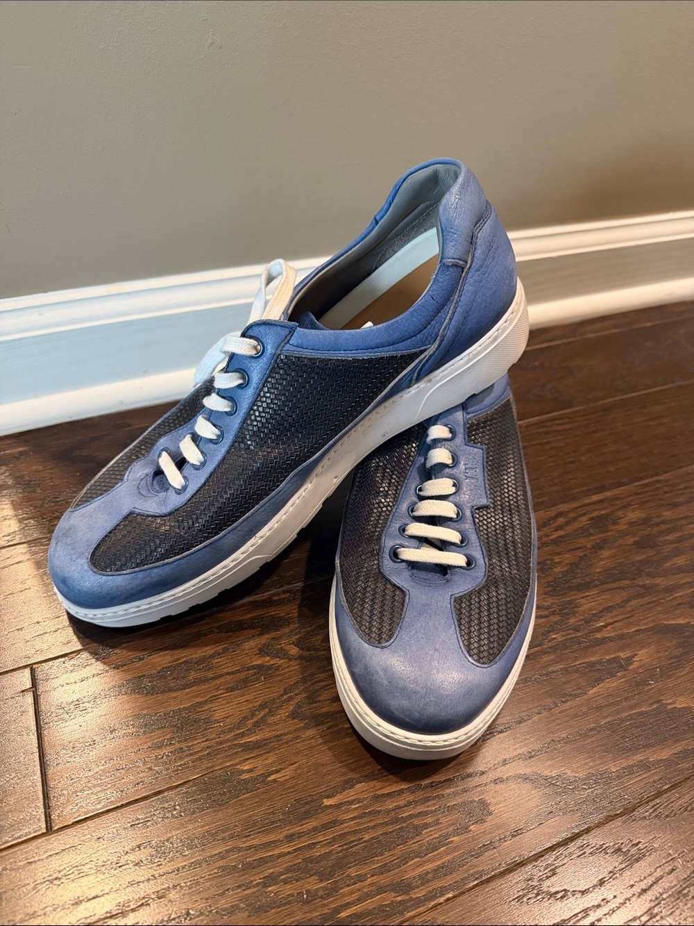 Men's Casual Blue Leather & Mesh Sneakers